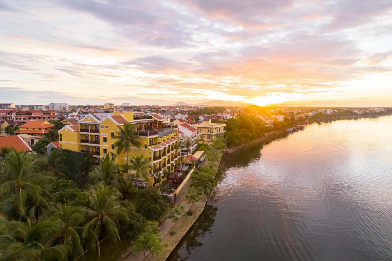 Little Riverside Hoi An . A Luxury Hotel & Spa Exterior foto Sunset over the Perfume River