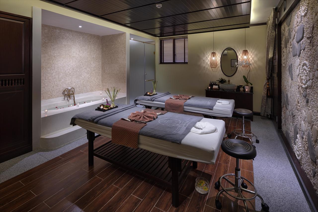 Little Riverside Hoi An . A Luxury Hotel & Spa Exterior foto A spa treatment room